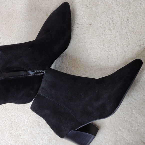 Kensie women's black suede zip ankle boots. NWT. Size 9 - Picture 1 of 10